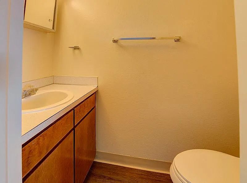 1st image of 1441 Kimbark St APT 3