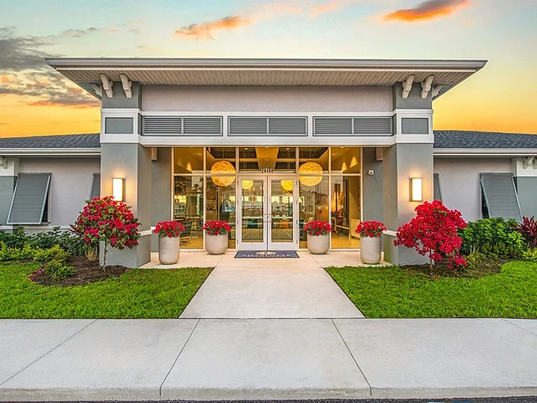 Charlotte Commons — Photo 12