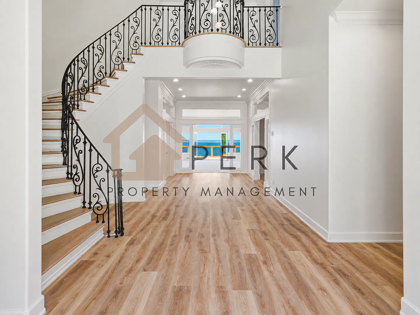 Spacious 5-Bedroom Home with Bay Views, Pool & Hot Tub Port Hadlock — Photo 3