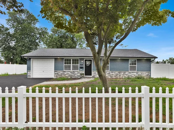 152 Wilson Ave, Port Monmouth, NJ 07758