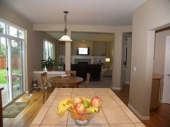 3rd image of 7912 Yosemite Pl SE