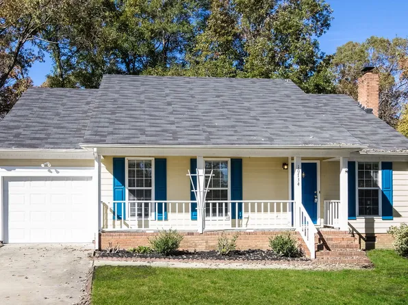 10734 Spruce Mountain Rd, Charlotte, NC 28214