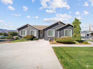 3213 NE Vine St, East Wenatchee, WA 98802