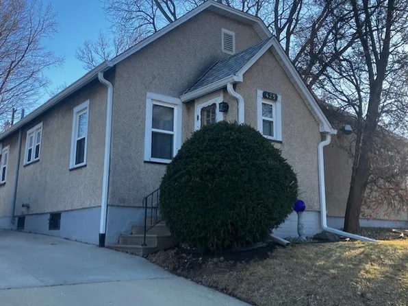 425 E Dakota St, Spring Valley, IL 61362