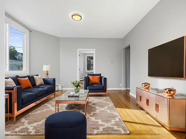 42 William St, Medford, MA 02155