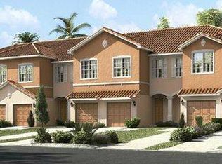 2696 Blossom Way, Naples, FL 34120