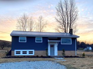 949 Fenton Rd, Indiana, PA 15701