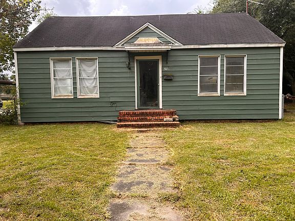 2nd image of 250 N Parkway Dr