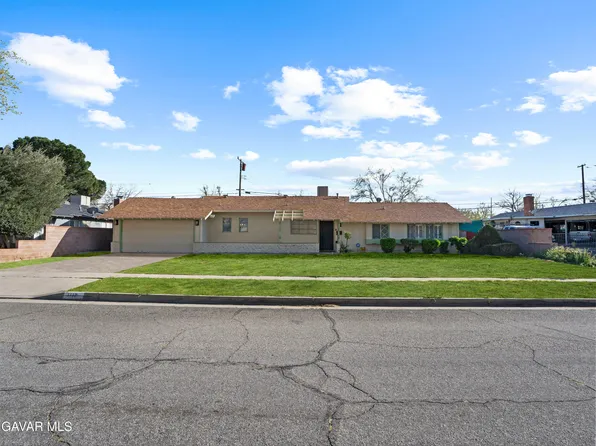 1112 E Avenue J4, Lancaster, CA 93535