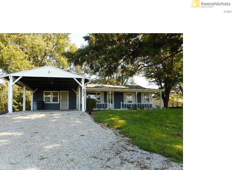 1.5 carport blends with the home!
