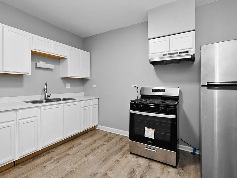 6200 S Albany Ave — Photo 14