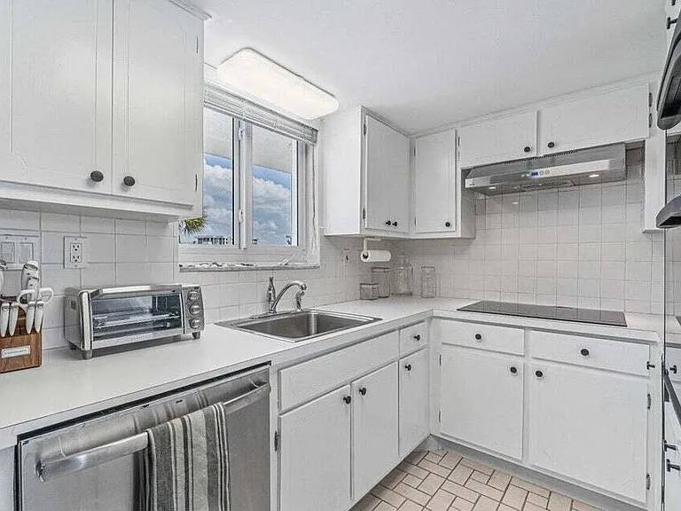 2505 S Ocean Blvd #303 — Photo 11