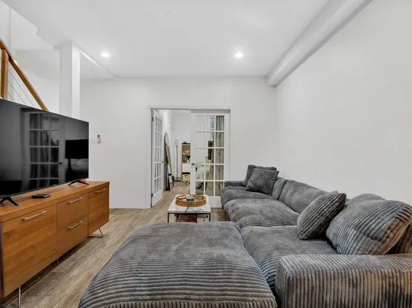 936a Lafayette Avenue image 4 of 15