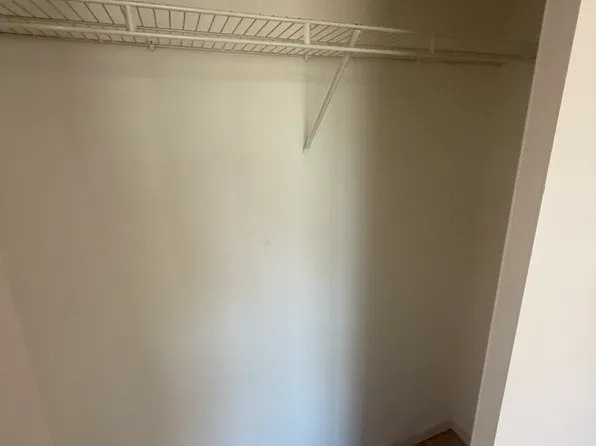 35 Fairview Avenue image 6 of 13