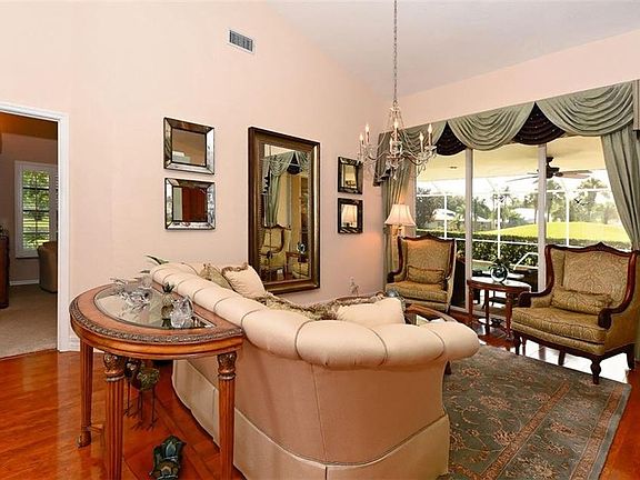 5th image of 571 Khyber Ln