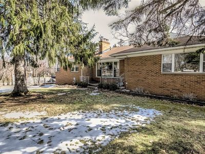 7771 McCreary Rd, Seven Hills, OH, 44131