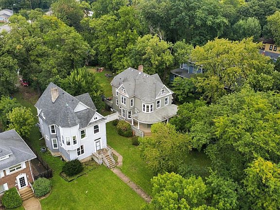 3rd image of 10980 S Prospect Ave