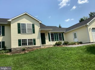 18 Burns Rd, Spring Grove, PA 17362
