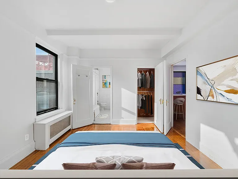 21 E 10th St #12A — Photo 5