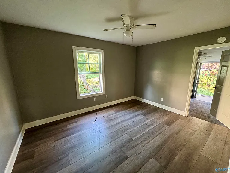 514 Brownsferry St — Photo 4