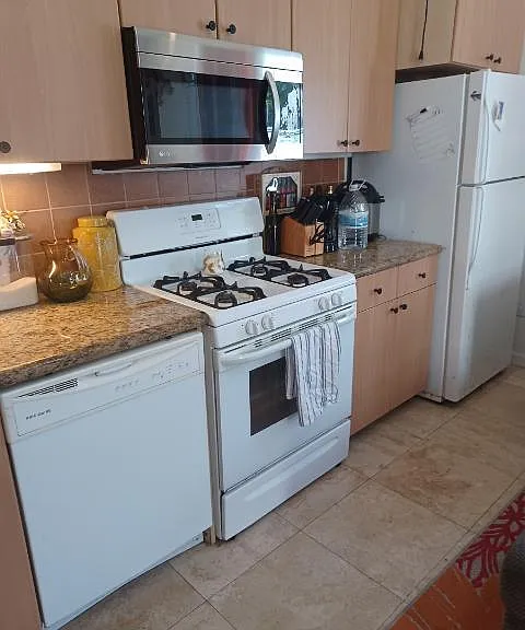 1855 Grand Ave — Photo 12