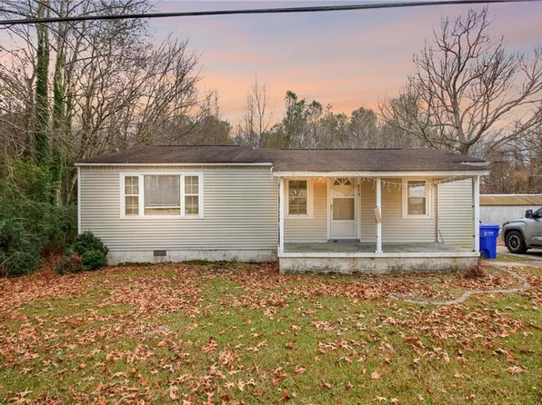 8725 S Quay Rd, Suffolk, VA 23437