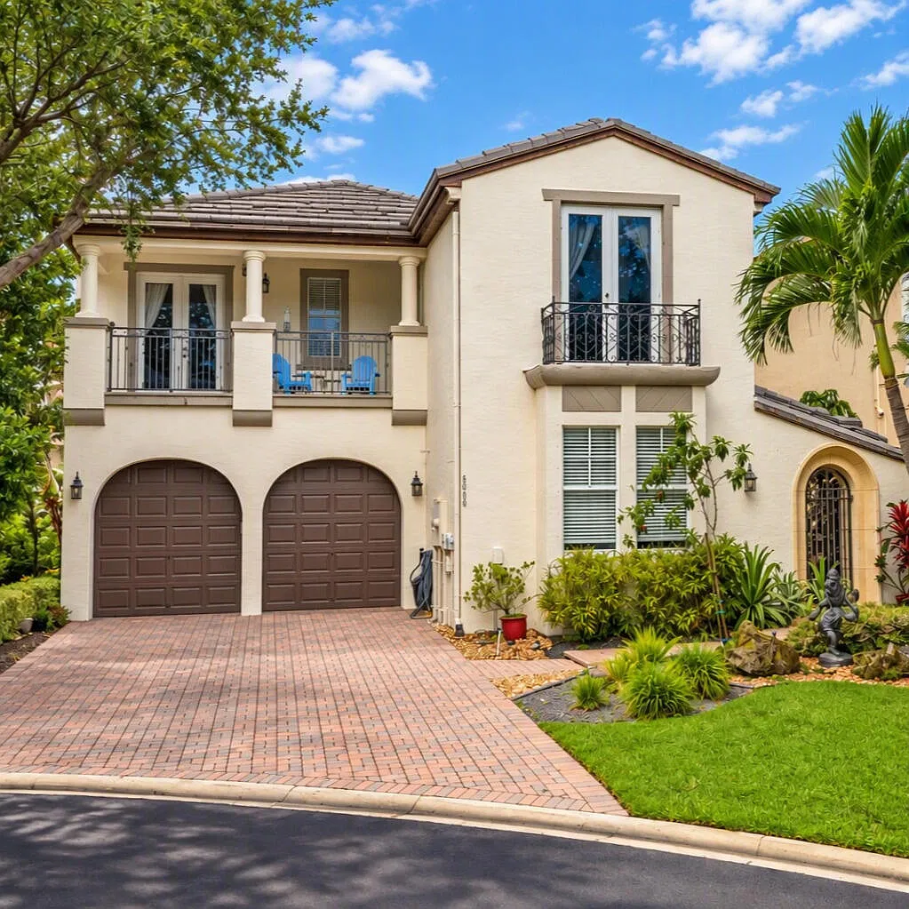 4 bed, 3.0 bath, 3749 sqft, $7,000 — Photo 1