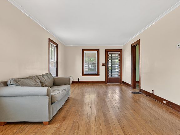 5th image of 1033 S McCann St