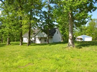 7 Stardust Ln, Eugene, MO 65032