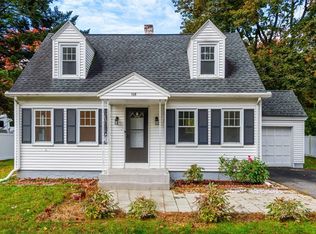 118 Marlboro Rd, Southborough, MA 01772