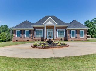 410 Berry Rd, Taylors, SC 29687