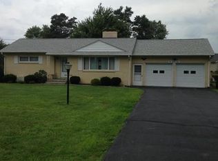 960 Christy Rd, Hermitage, PA 16148