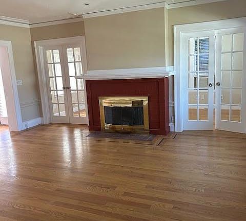 2nd image of 446 Mayellen Ave