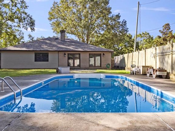 3rd image of 11182 Alden Dr