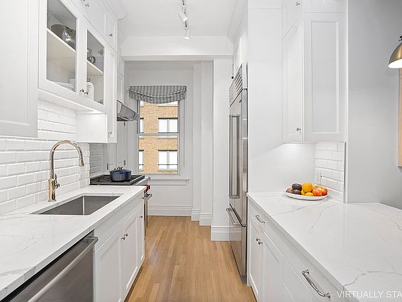 5th image of 91 Central Park W APT 10-F