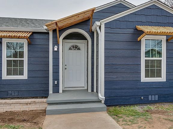 3rd image of 1918 W Avenue J