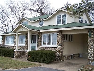 2nd image of 10989 Marquette Dr