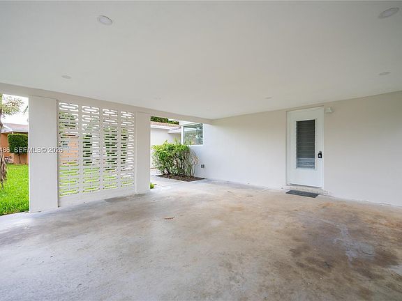 3rd image of 6640 SW 7th St