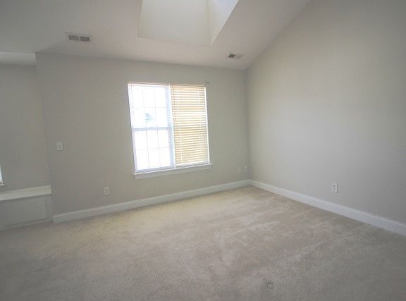 3rd image of 6437 Park Pond Drive # Fl 3rd