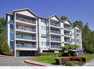 1700 Lake Washington Blvd N #204, Renton, WA 98056