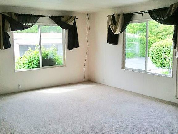 5th image of 1200 Lincoln St Unit 422