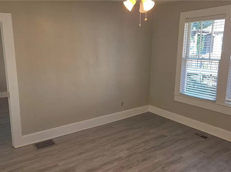 615 Dyer St — Photo 17