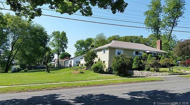 Front view of property show...