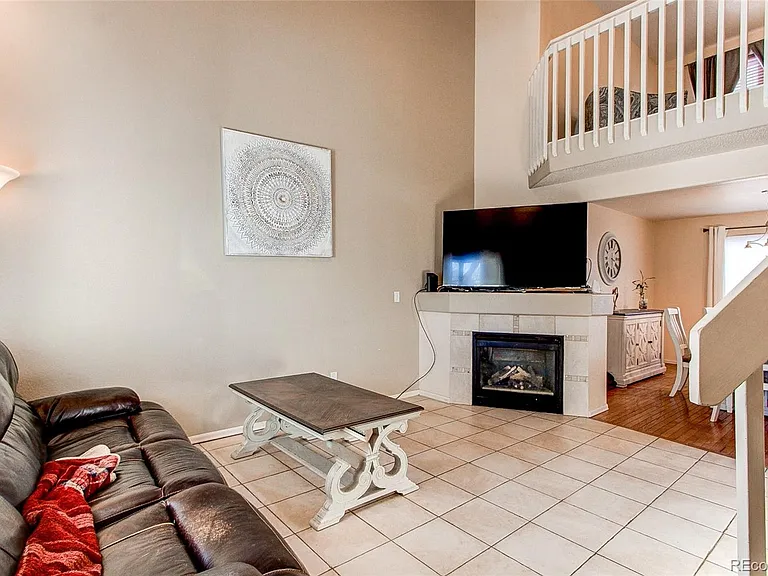 23527 Broadmoor Dr — Photo 28