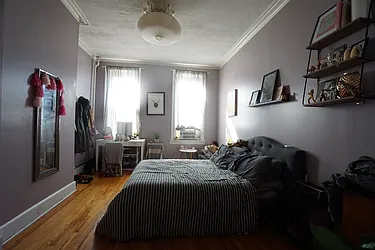 Rented by Rennit Inc.