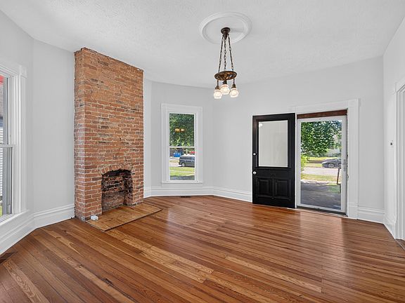 5th image of 155 N Hanover Ave