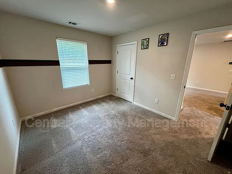 124 Brooks Dr — Photo 8