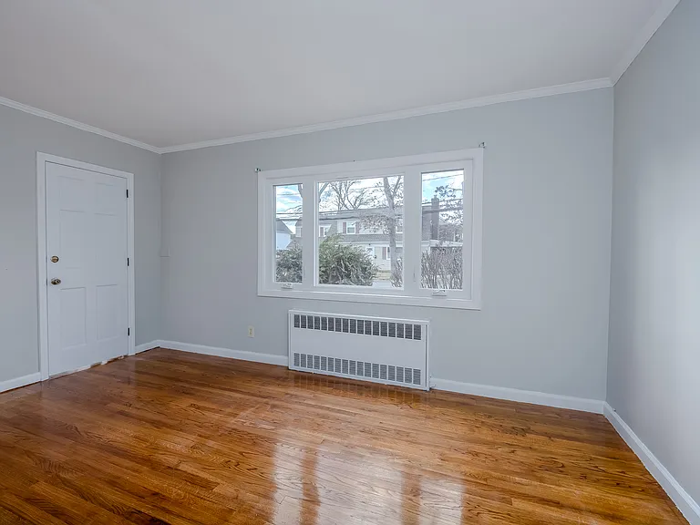 152 Charles St #1 — Photo 4