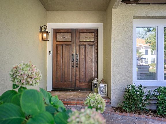3rd image of 32494 Timberridge Ct