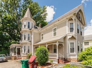 18 May St, Lowell, MA 01850